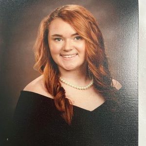 Meet your Posher, Cynthia